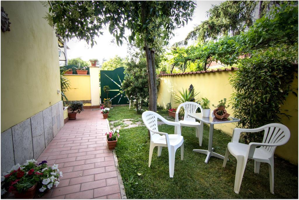 B&B Degli Amici ชัมปีโน ภายนอก รูปภาพ