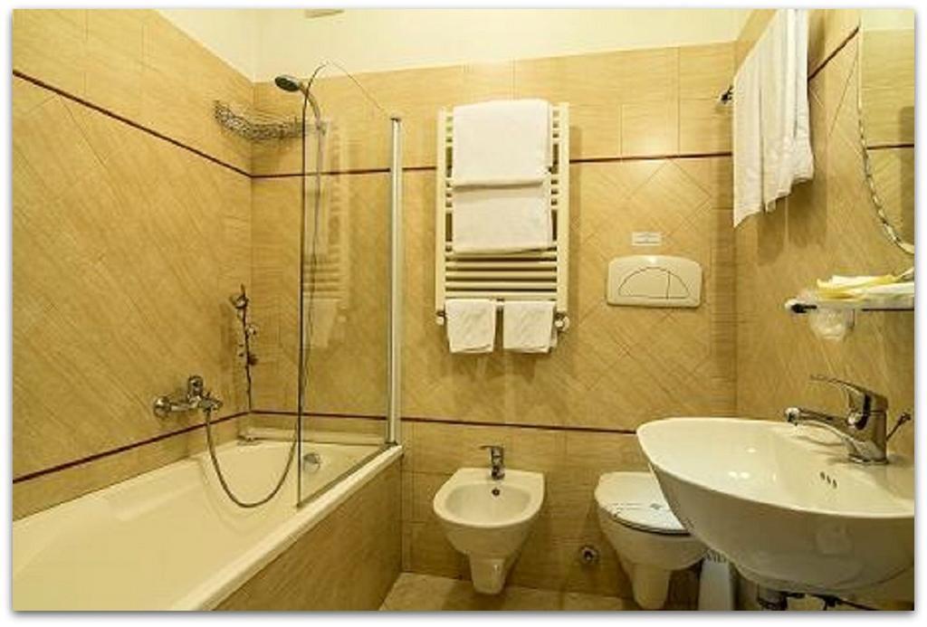 B&B Degli Amici ชัมปีโน ห้อง รูปภาพ