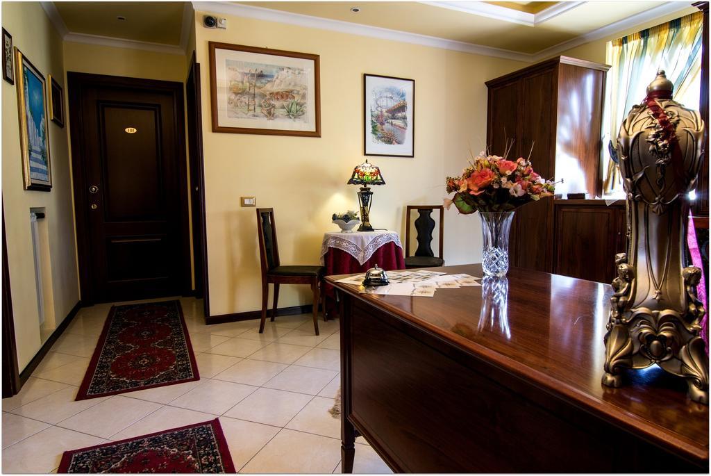 B&B Degli Amici ชัมปีโน ภายนอก รูปภาพ