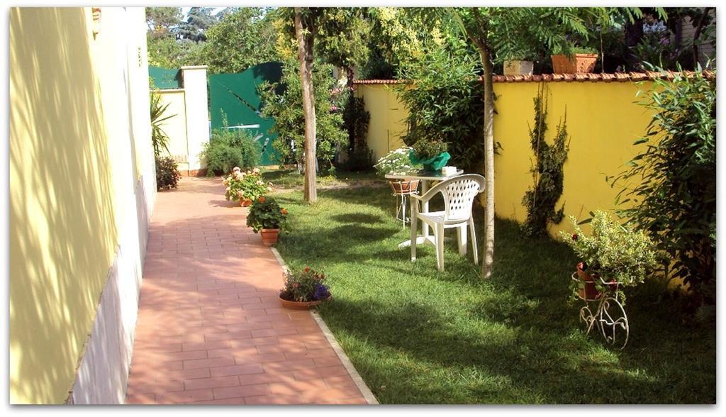 B&B Degli Amici ชัมปีโน ภายนอก รูปภาพ