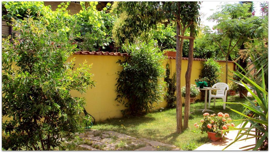 B&B Degli Amici ชัมปีโน ภายนอก รูปภาพ